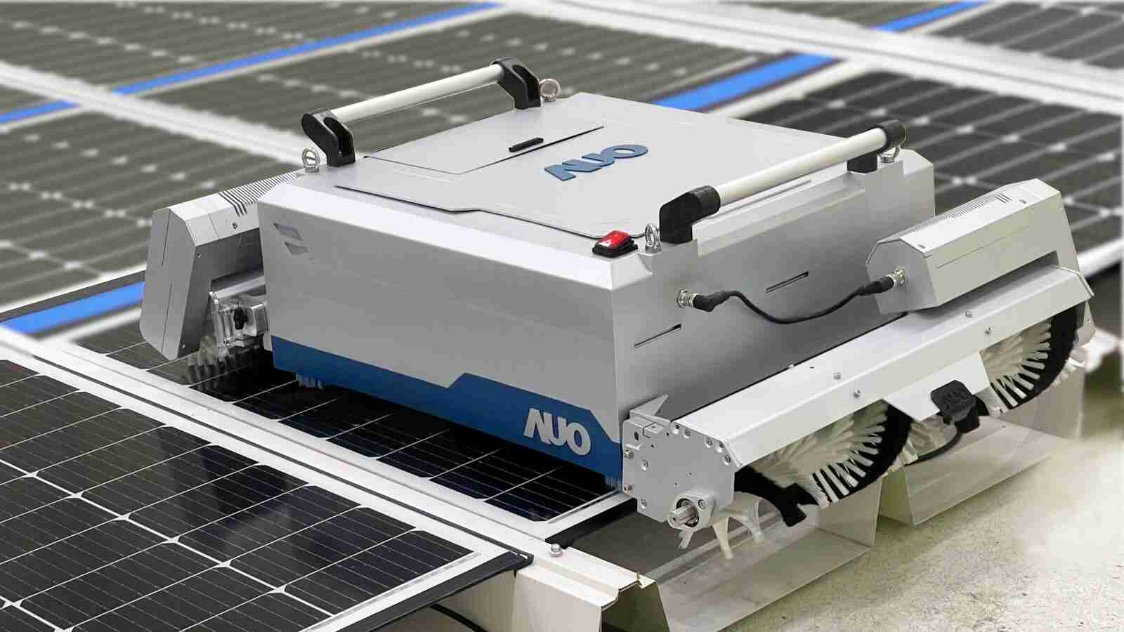 PG国际致力EPC场域技术升级，，，，导入清洁机器人搭配传感器与AI数据分析，，，，大幅减少维运成本