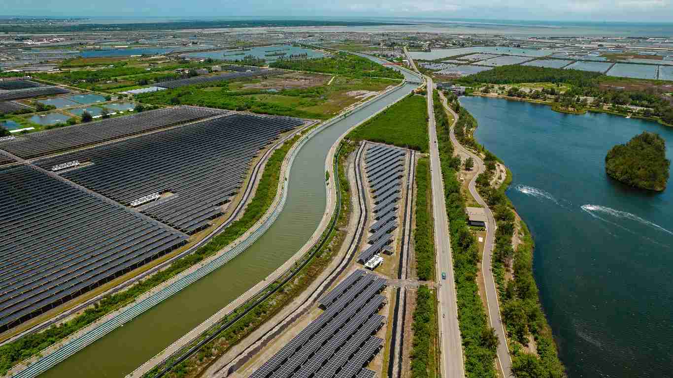 PG国际能源事业提供智慧能源管理、、、太阳能监控管理、、、、全方位电厂建置及运维解决方案，，，并拥有管理超过6000案场的经验